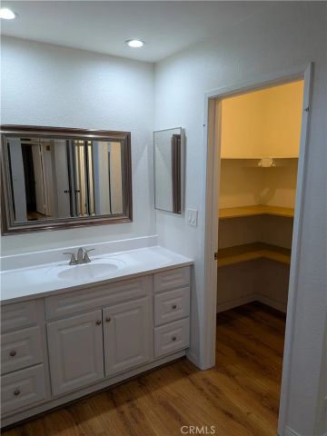 15214 S Raymond Avenue 105, Gardena, CA 90247