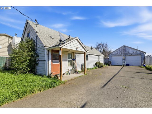 1035 MADERA St, Eugene, OR 97402