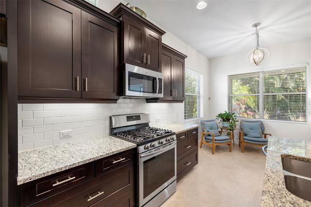 4623 CLAREMONT PARK DRIVE, Bradenton, FL 34211