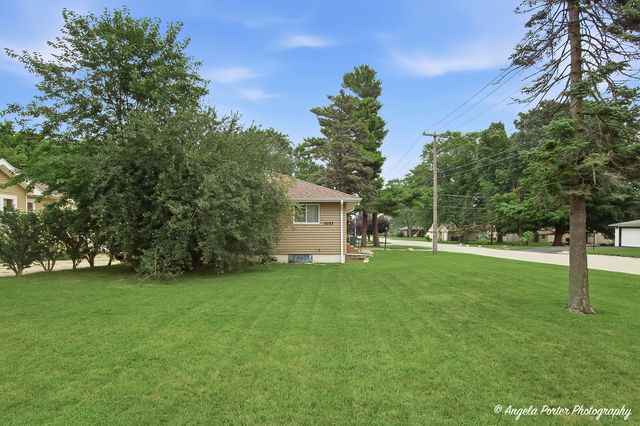 2023 ELIM Avenue, Zion, IL 60099