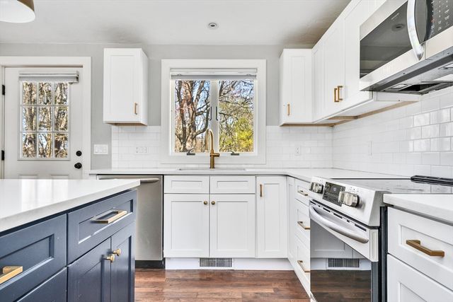 151 Wheeler St, Rehoboth, MA 02769