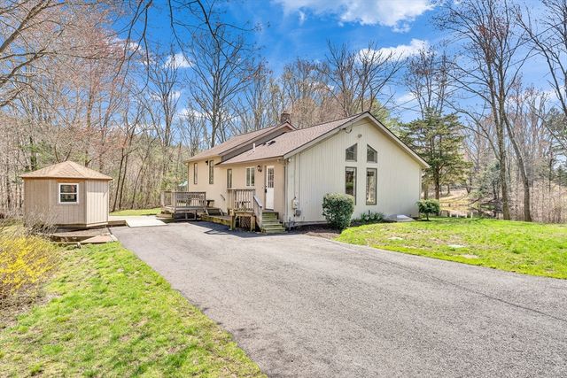 151 Wheeler St, Rehoboth, MA 02769