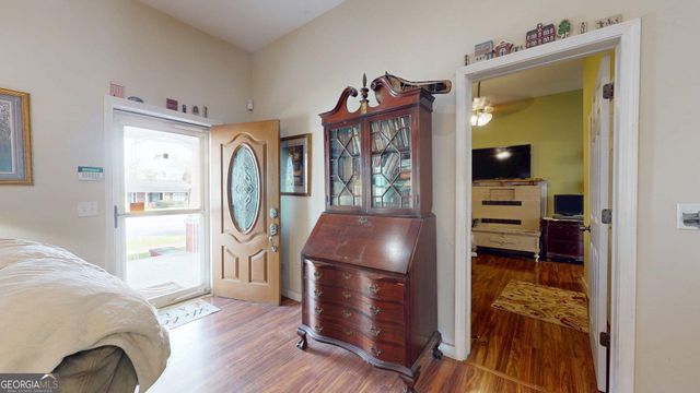 297 N Rountree Street, Metter, GA 30439