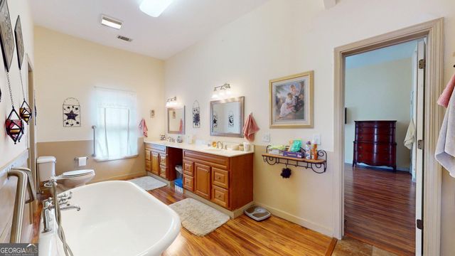 297 N Rountree Street, Metter, GA 30439