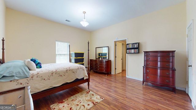 297 N Rountree Street, Metter, GA 30439