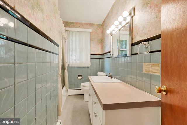 115 DOWNEY DRIVE, Chambersburg, PA 17202