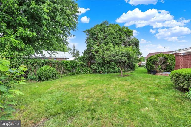 115 DOWNEY DRIVE, Chambersburg, PA 17202