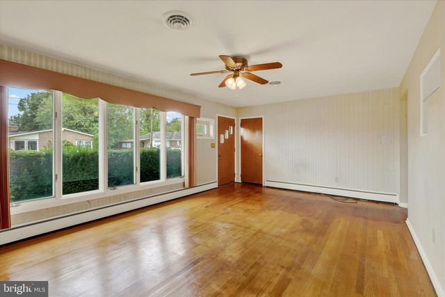 115 DOWNEY DRIVE, Chambersburg, PA 17202