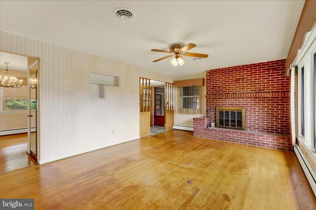 115 DOWNEY DRIVE, Chambersburg, PA 17202