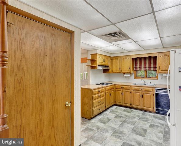 115 DOWNEY DRIVE, Chambersburg, PA 17202