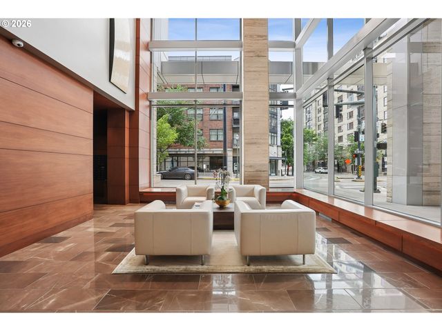 1001 Nw LOVEJOY St 512, Portland, OR 97209