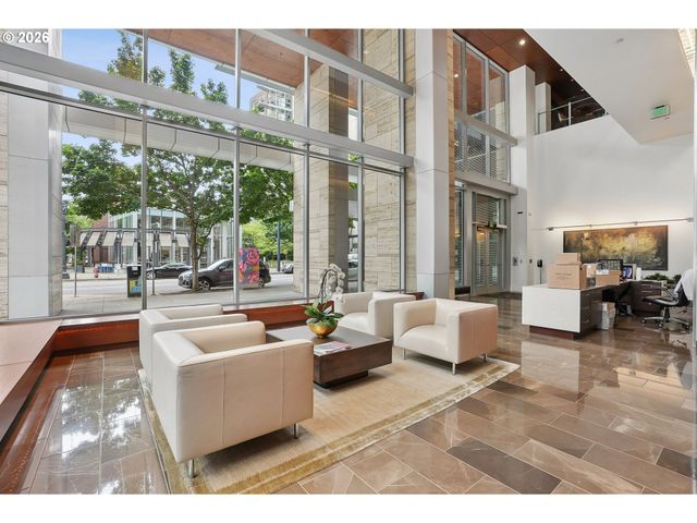 1001 Nw LOVEJOY St 512, Portland, OR 97209