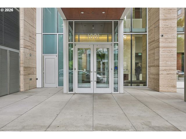 1001 Nw LOVEJOY St 512, Portland, OR 97209