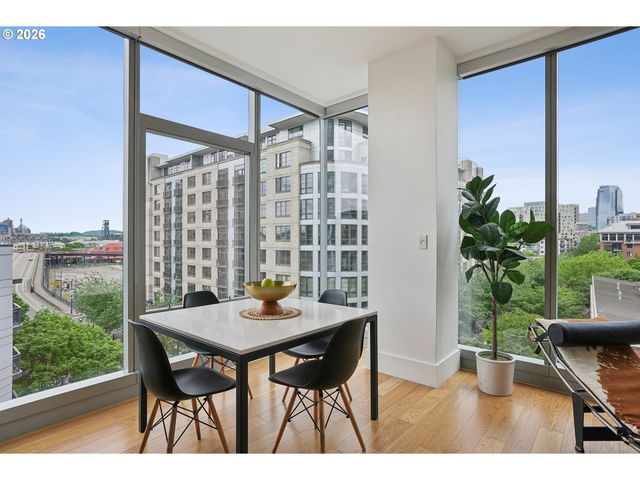 1001 Nw LOVEJOY St 512, Portland, OR 97209