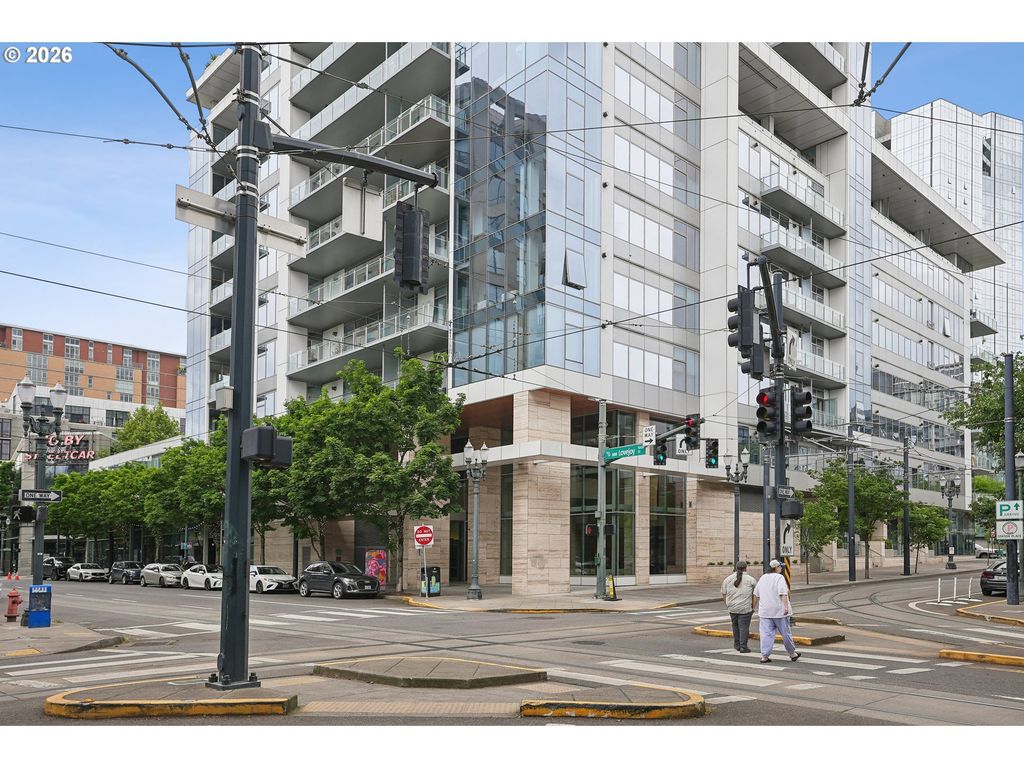 1001 Nw LOVEJOY St 512, Portland, OR 97209