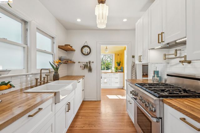 6004 Orchard Ave, Richmond, CA 94804