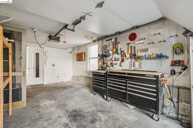 6004 Orchard Ave, Richmond, CA 94804