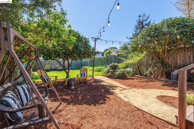 6004 Orchard Ave, Richmond, CA 94804