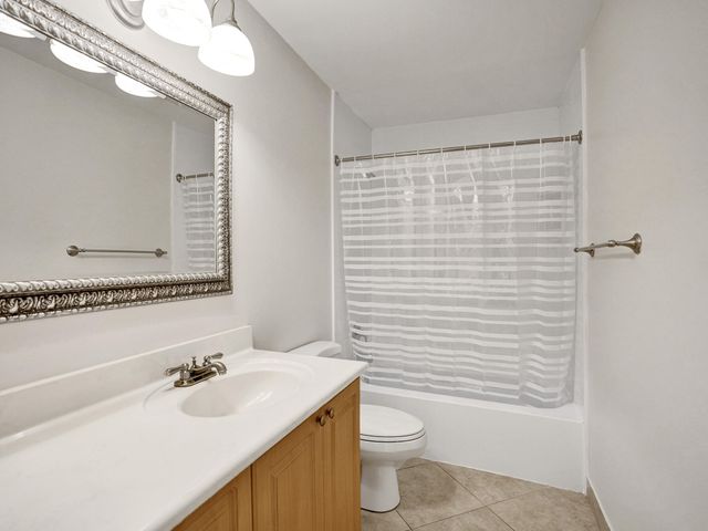 3747 E Valley Green Drive 76, Davie, FL 33328