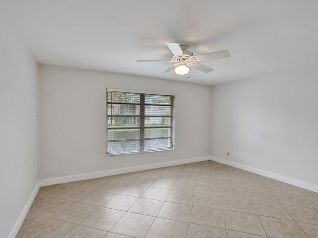 3747 E Valley Green Drive 76, Davie, FL 33328