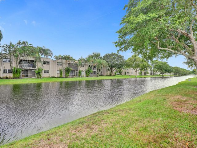 3747 E Valley Green Drive 76, Davie, FL 33328