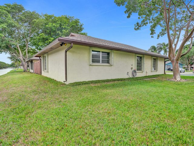 3747 E Valley Green Drive 76, Davie, FL 33328