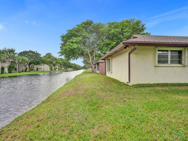 3747 E Valley Green Drive 76, Davie, FL 33328