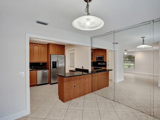 3747 E Valley Green Drive 76, Davie, FL 33328