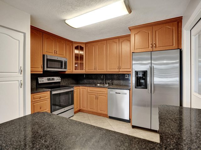 3747 E Valley Green Drive 76, Davie, FL 33328