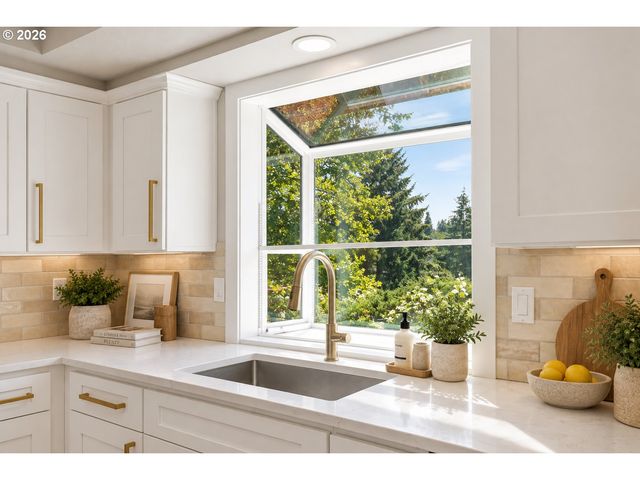 1283 Ne 49TH St, Vancouver, WA 98663