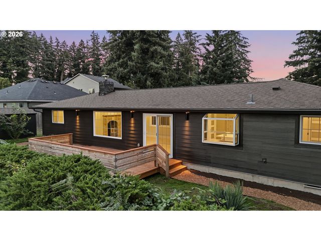 1283 Ne 49TH St, Vancouver, WA 98663