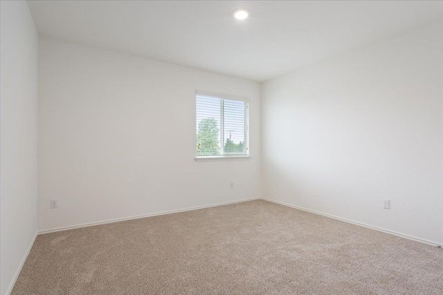 240 Foster LN, Jarrell, TX 76537