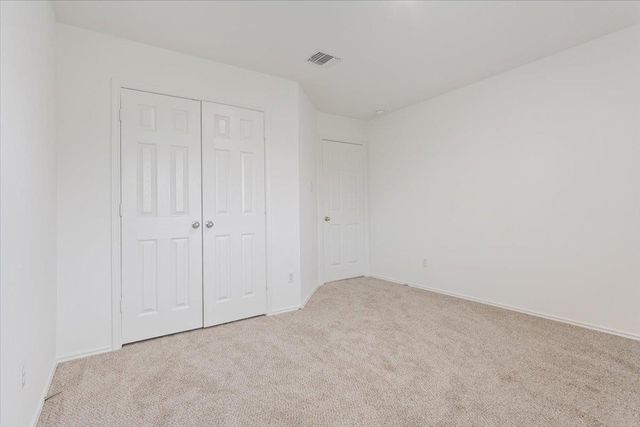 240 Foster LN, Jarrell, TX 76537