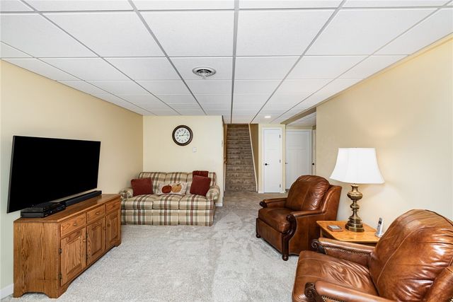 4037 St James Parkway, Canandaigua Town, NY 14424