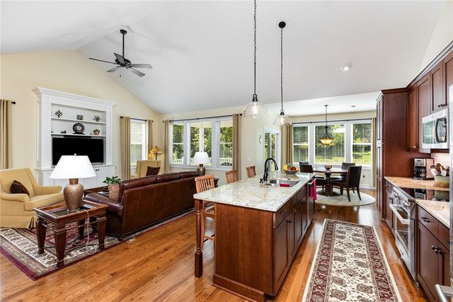 4037 St James Parkway, Canandaigua Town, NY 14424