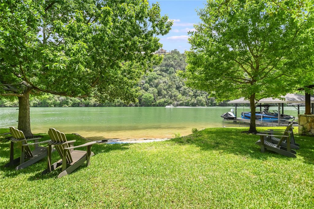 2305 Manana ST, Austin, TX 78730