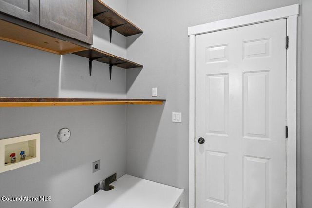 1366 N Brookhaven LN, Post Falls, ID 83854