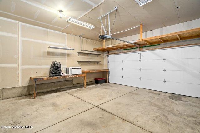 1366 N Brookhaven LN, Post Falls, ID 83854