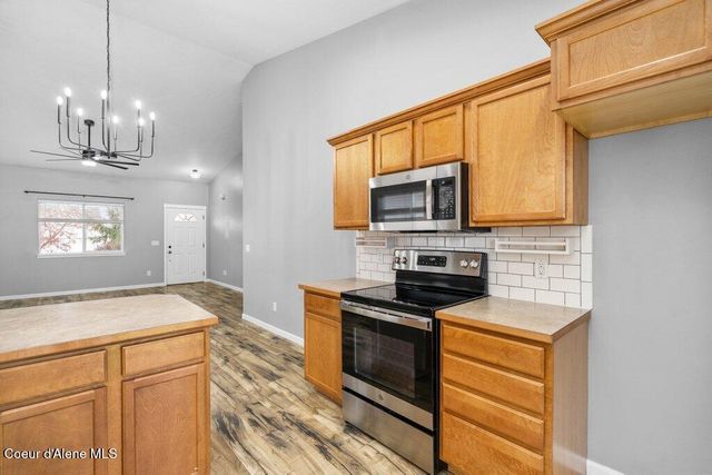 1366 N Brookhaven LN, Post Falls, ID 83854