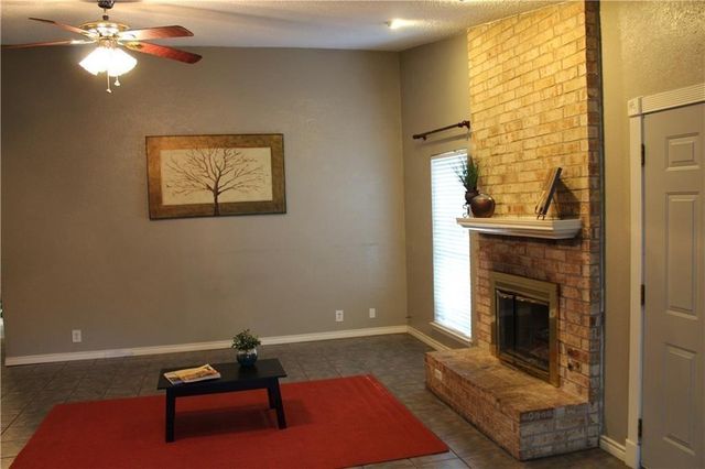 1702 Goodson LN, Round Rock, TX 78664