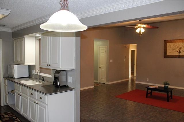 1702 Goodson LN, Round Rock, TX 78664