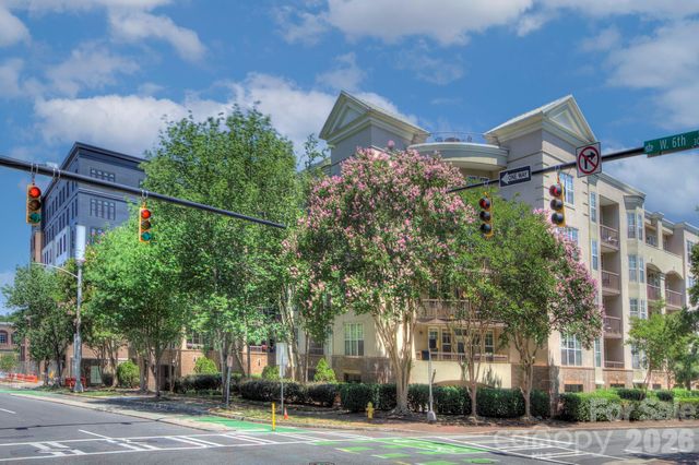 405 W 7th Street 303, Charlotte, NC 28202