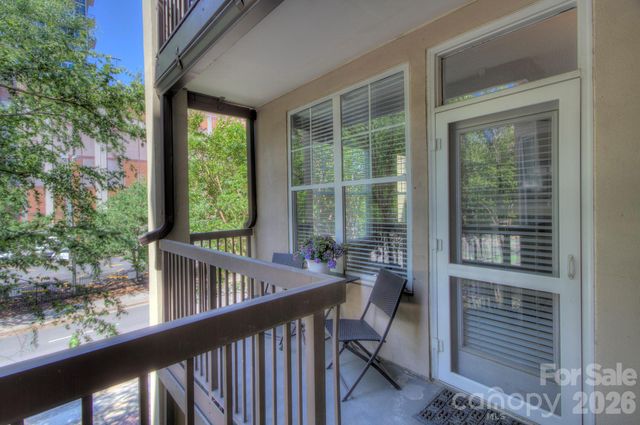 405 W 7th Street 303, Charlotte, NC 28202