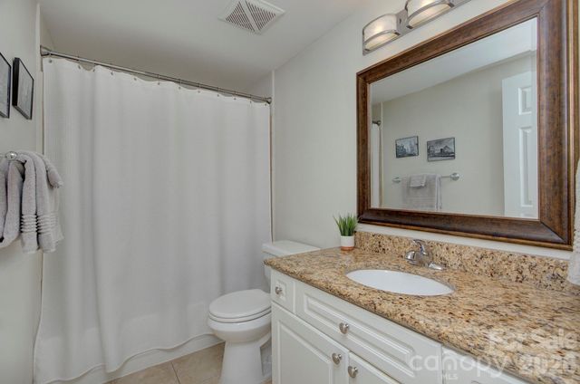 405 W 7th Street 303, Charlotte, NC 28202