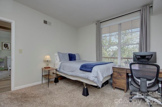405 W 7th Street 303, Charlotte, NC 28202