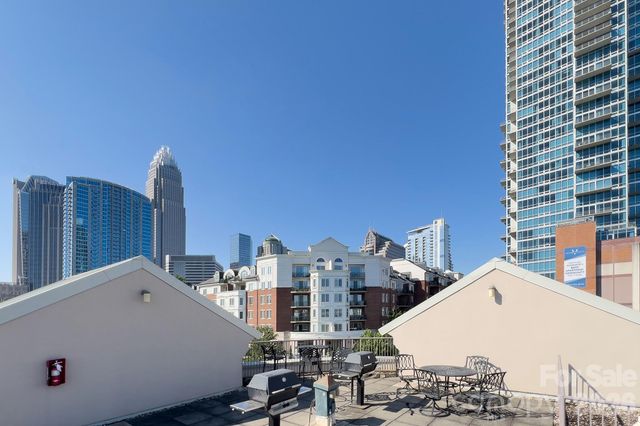 405 W 7th Street 303, Charlotte, NC 28202