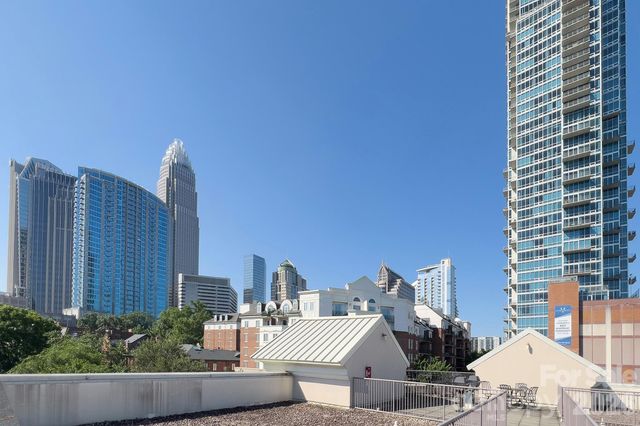 405 W 7th Street 303, Charlotte, NC 28202