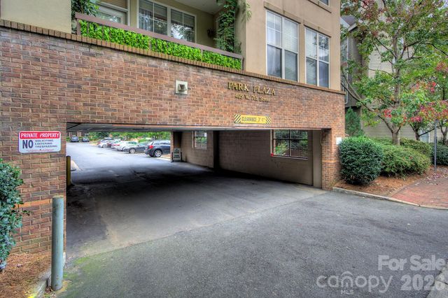 405 W 7th Street 303, Charlotte, NC 28202