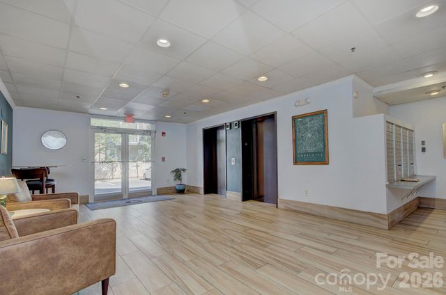 405 W 7th Street 303, Charlotte, NC 28202