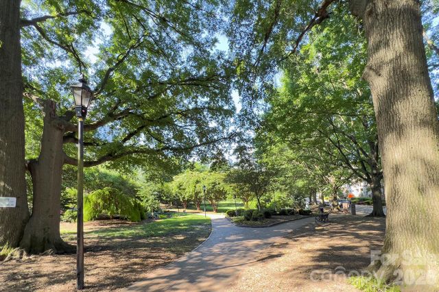 405 W 7th Street 303, Charlotte, NC 28202